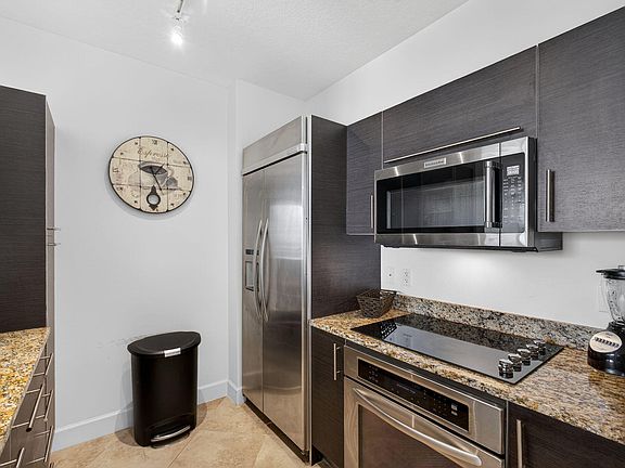 4th image of 550 Okeechobee Boulevard #1618