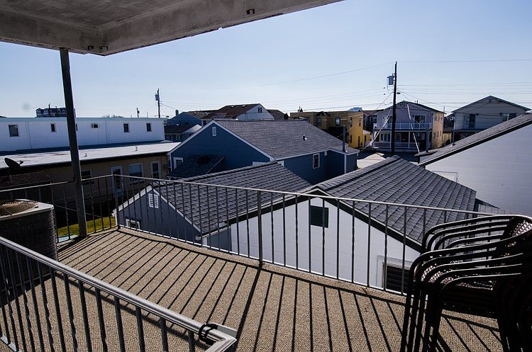 2nd image of 206 E Louisville Ave #4