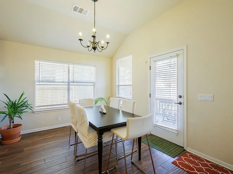 231 Saint Richie Ln — Photo 13