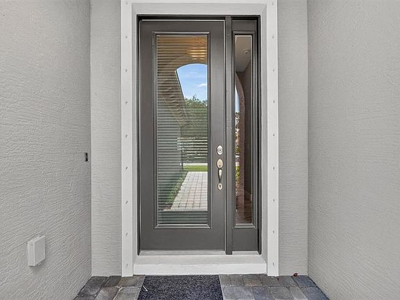 3rd image of 27 S RIVERWALK DRIVE