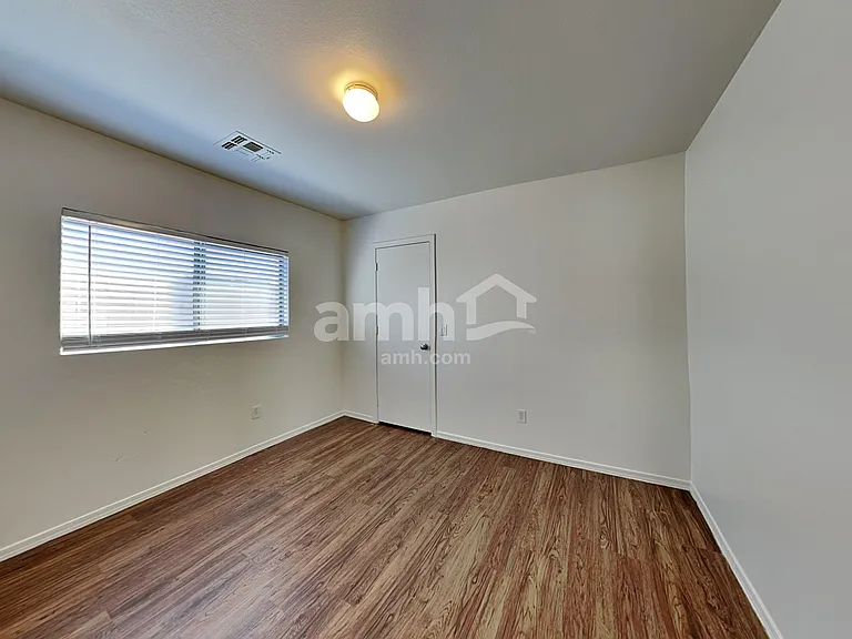 11514 W Bloomfield Rd — Photo 13