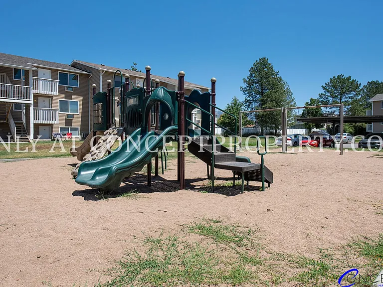 Pepper Ridge — Photo 37