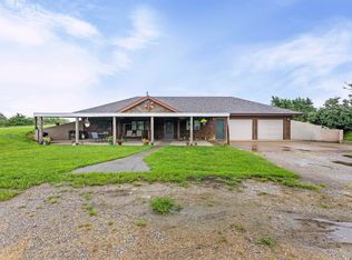 11200 S Topeka Ave, Carbondale, KS 66414