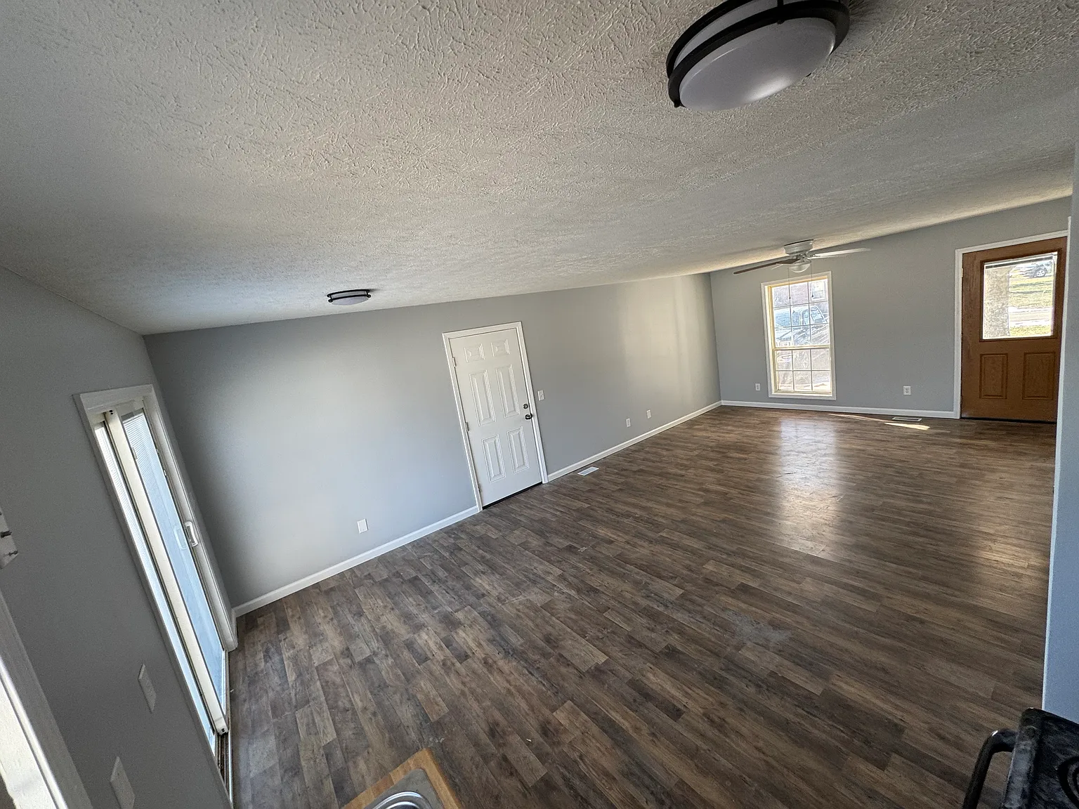 3 bed, 1266 sqft, $1,650 — Photo 4