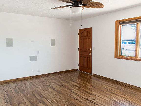 3rd image of 3326 W Dahlia Dr