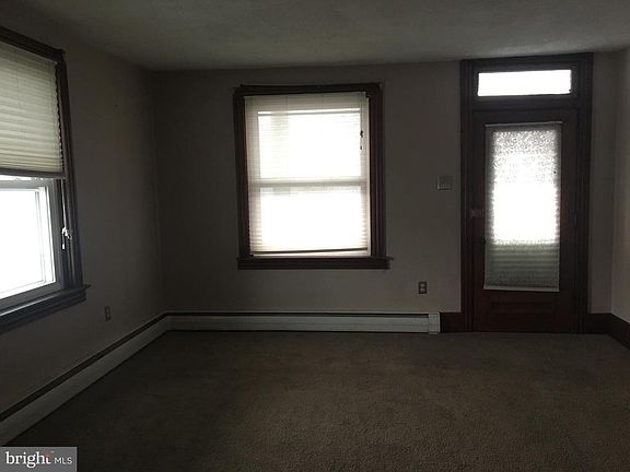 2nd image of 250 N Pine St