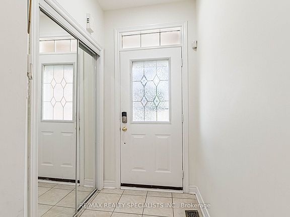 4th image of 6672 Opera Glass Cres