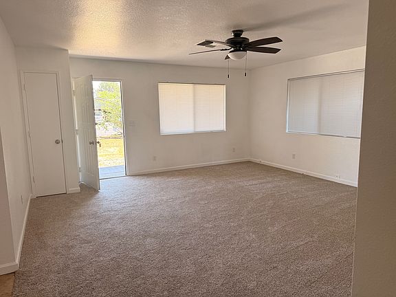 5th image of 329 Christina Dr
