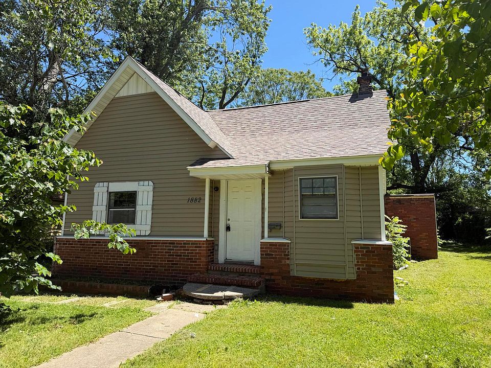 1st image of 1882 N Jefferson Avenue