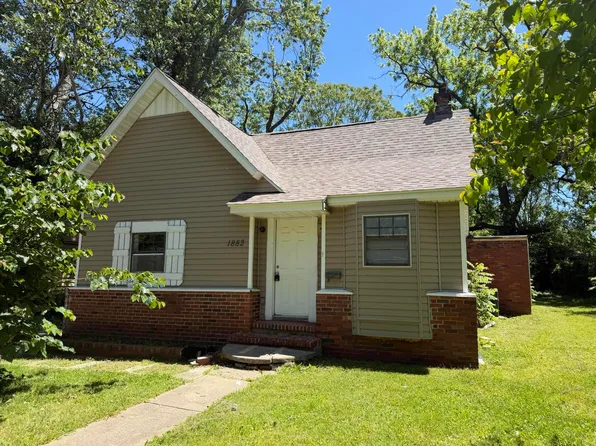 1882 N Jefferson Avenue, Springfield, MO 65803