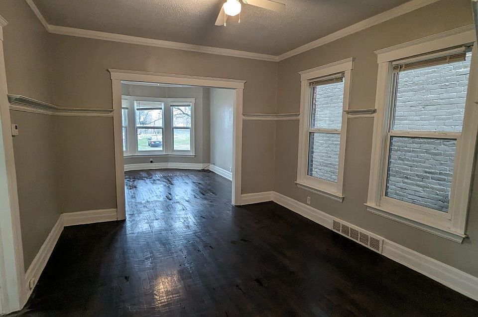 1st image of 534 Holbrook St