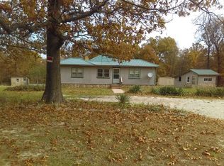 40 Gap Rd, Tunas, MO 65764
