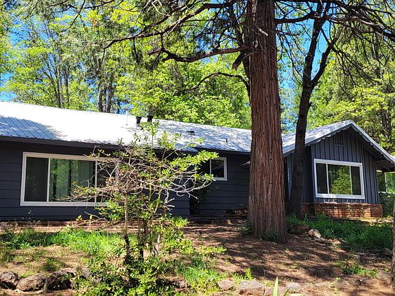 2nd image of 36882 Holly Ave