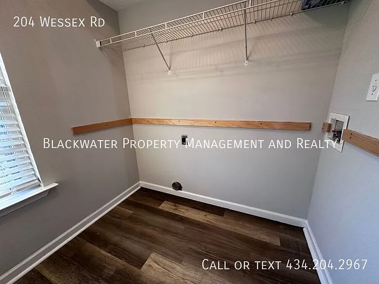 204 Wessex Rd — Photo 11