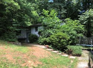 1009 Sharon Ridge Rd, Fairview, NC 28730