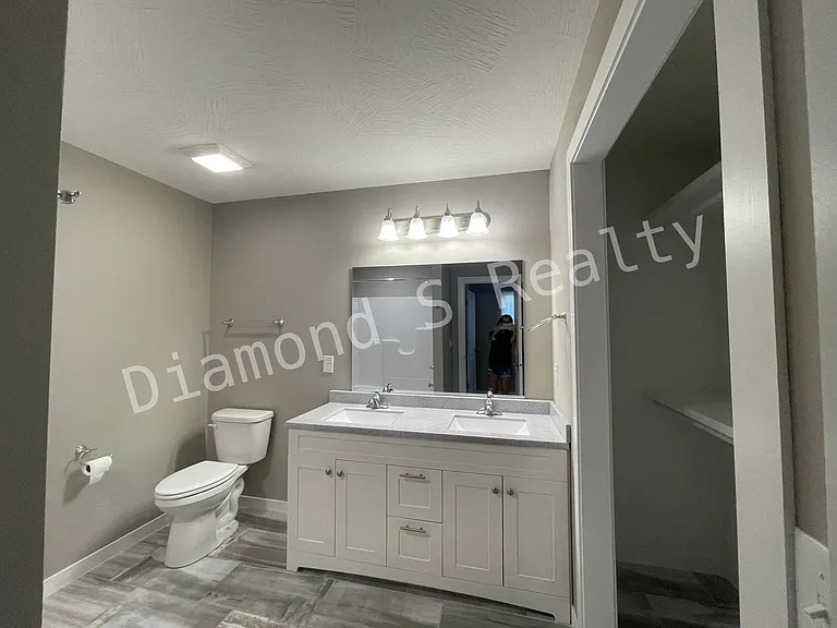 2108 N 26th St — Photo 23