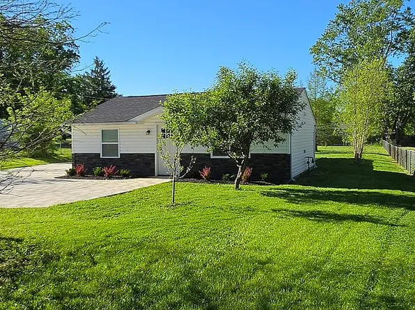 3613 Sleepy Hollow Rd, Brunswick, OH 44212