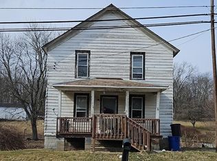 1075 Kensington Rd NE, Carrollton, OH 44615