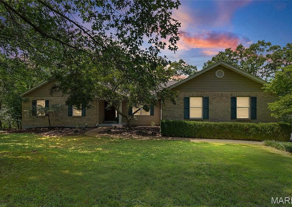 1st image of 279 Fawn Ridge Ln