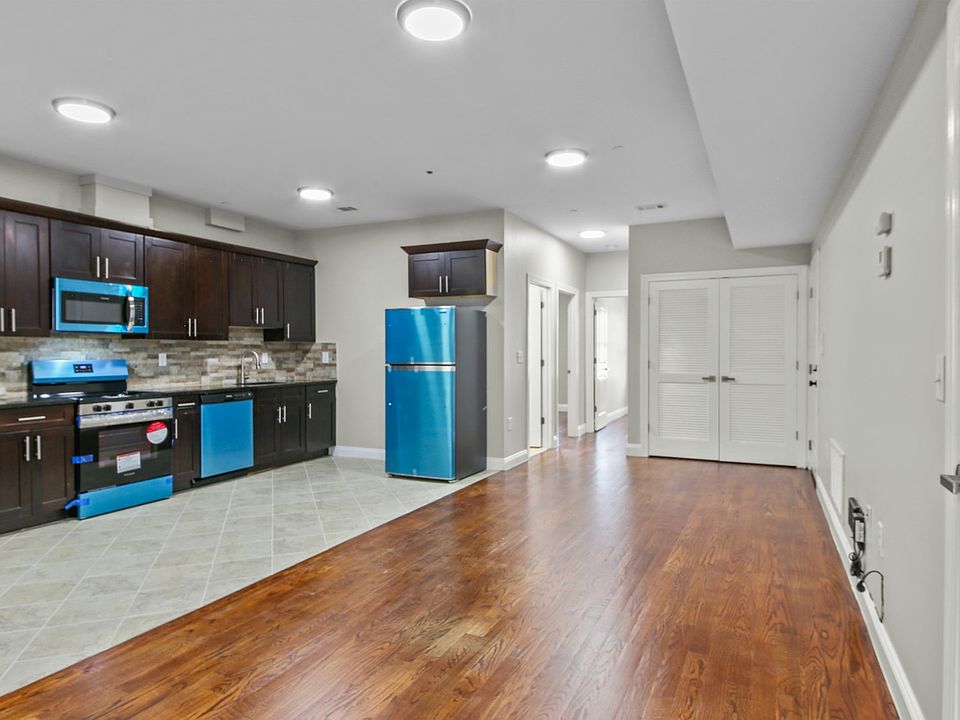 Open Living / Kitchen