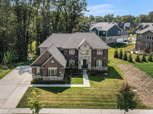 47541 Villa Terrace Ct, Novi, MI 48374