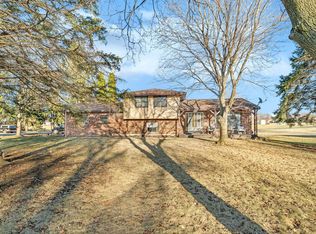 16121 S Farmingdale Dr, Plainfield, IL 60586