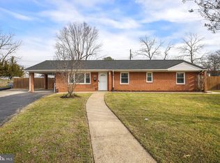 136 Elm Dr, Glen Burnie, MD 21060