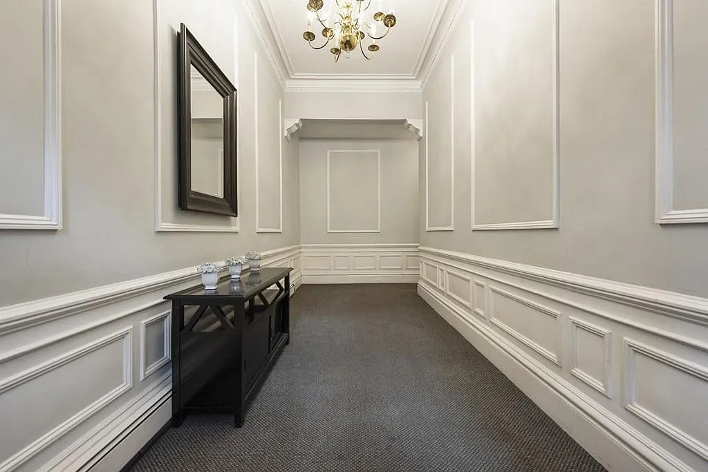 2 bed, 760 sqft, $3,500 — Photo 2