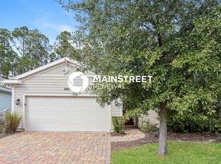 16180 Blossom Lake Dr, Jacksonville, FL 32218