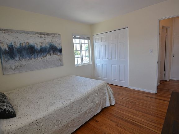 4th image of 4146-50 Monroe Ave #4146.5
