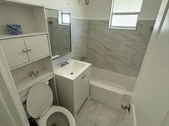5th image of 9411 Little River Dr #1480