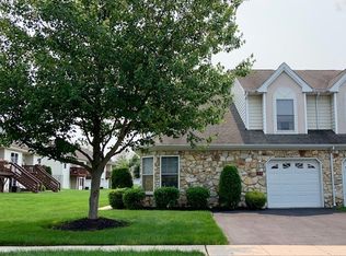 58 Ashley Dr, Ivyland, PA 18974