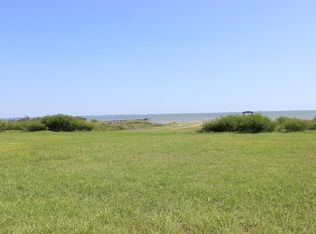 3221 Bay Ridge Dr, Palacios, TX 77465