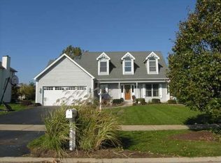 444 Windsor Dr, Oswego, IL
