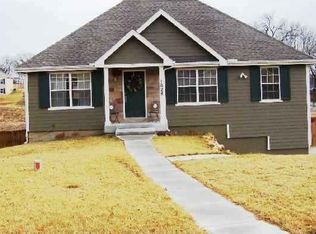 1628 Matthew Ter, Lawrence, KS 66044