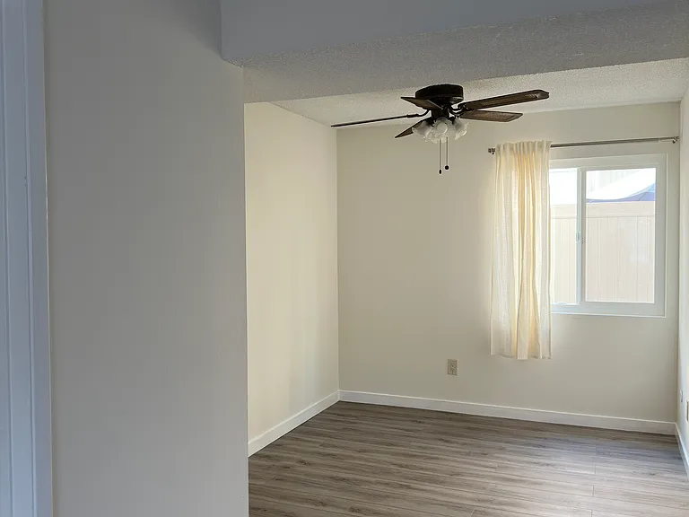 1033 Cordova St #4 — Photo 2