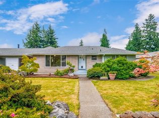 2417 NE 27th St, Renton, WA 98056
