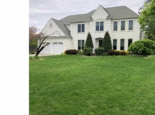 11 Bellwether Ct, Medford, NJ 08055