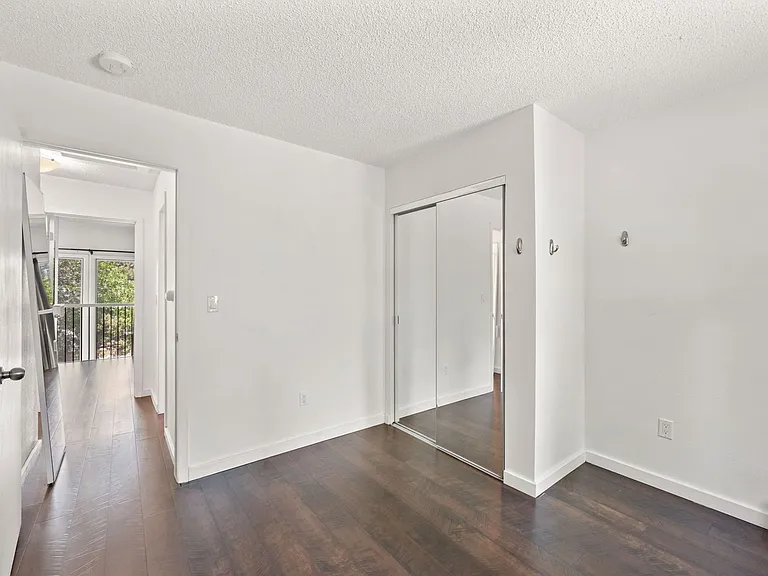 350 Arapahoe Ave #16 — Photo 24