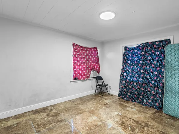 627 32nd Street, West Palm Beach, FL 33407