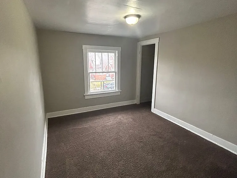 2725 Reed St — Photo 6