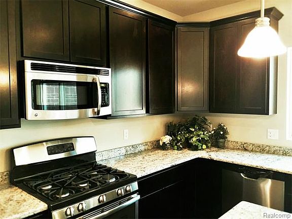 2nd image of 21014 Oakridge Dr