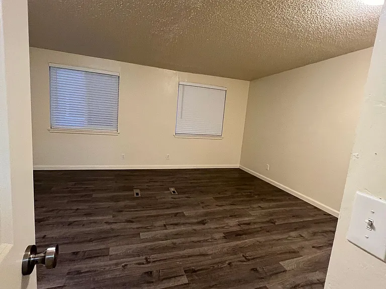 The Loft Apartments — Photo 24