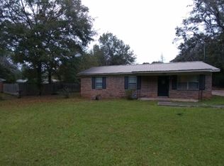 177 Bear Bryant Dr, Camden, AL 36726