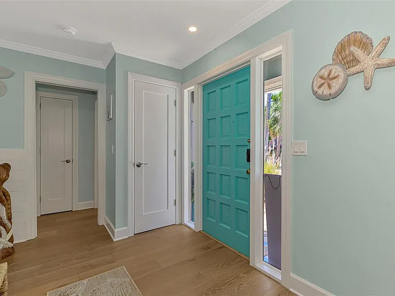 307 Avenida De Paradisio — Photo 10
