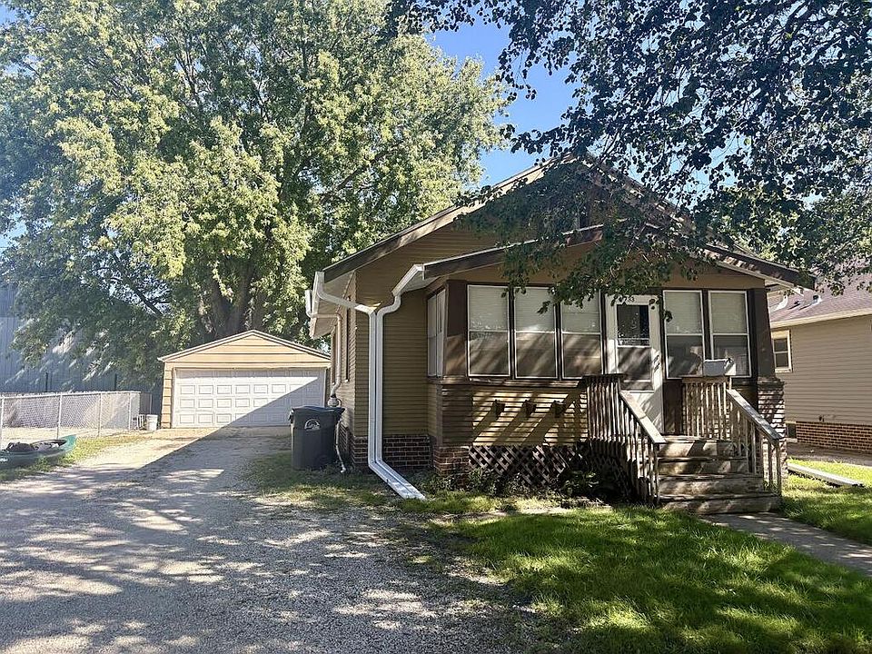 1st image of 733 S 22nd St