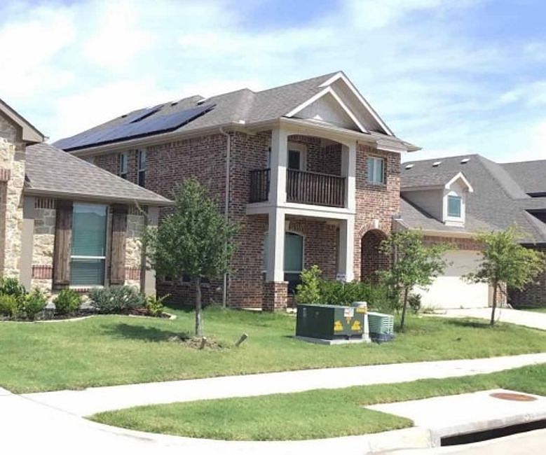 1st image of 3918 Holly Springs Ln