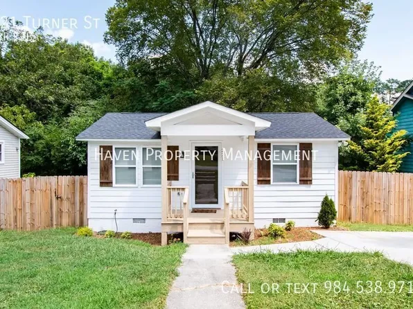221 Turner St, Holly Springs, NC 27540