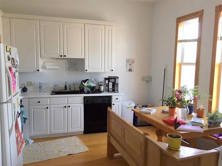 183 Columbia St #305 — Photo 2