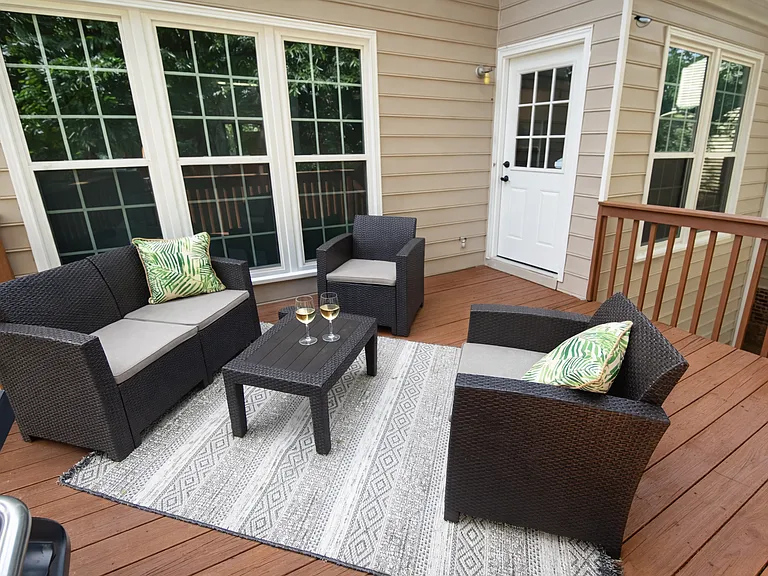 10315 Rougemont Ln — Photo 38